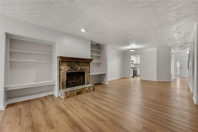 Building Photo - 2186 Spring Walk Ct