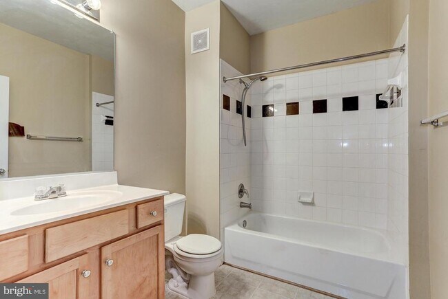 Building Photo - 5106 Travis Edward Way