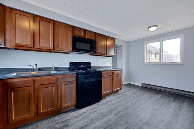 Building Photo - 2137 Toni St