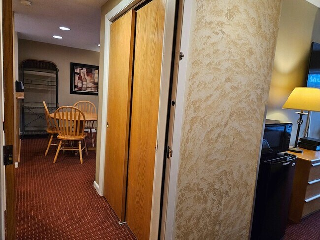 Building Photo - 48 Cooper Memorial Dr