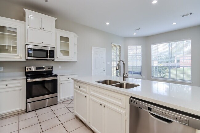 Building Photo - 6946 Gentle Breeze Dr