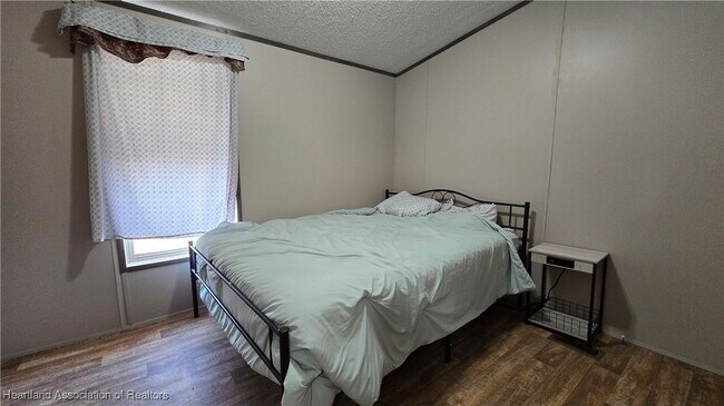 Building Photo - 44 Crawford Dr