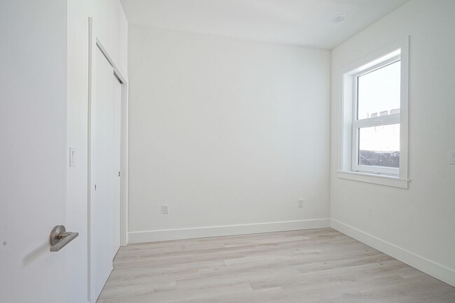 Building Photo - 2644 Coral St