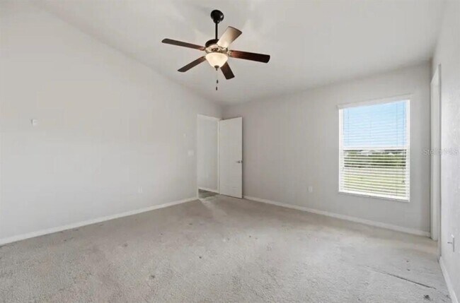 Building Photo - 202 Highland Meadows Pl