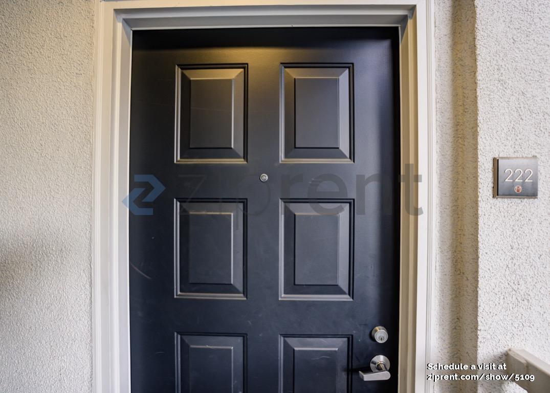 Building Photo - Unit 222