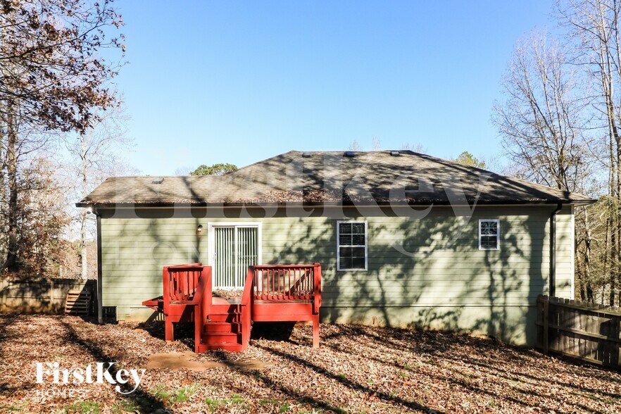 Building Photo - 260 Sterling Dr