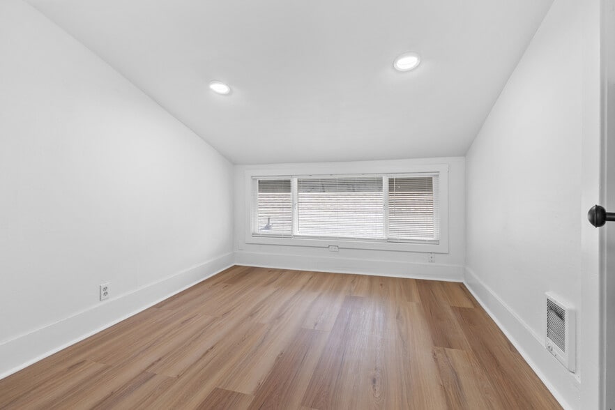 Bedroom 1 - 4716 7th Ave NE