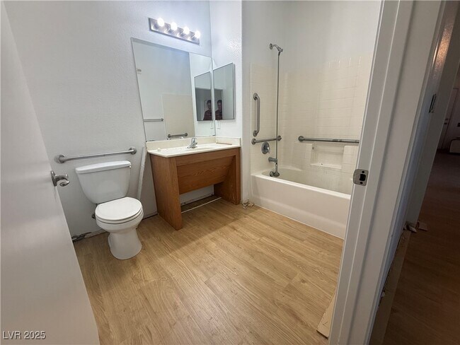 Building Photo - 4437 Dover Straight St