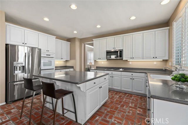 Building Photo - 33336 Barrington Dr