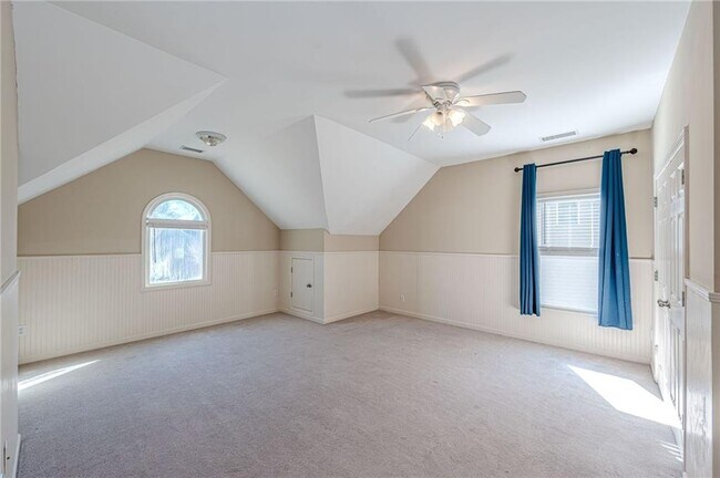 Building Photo - 927 Laurel Wood Ct