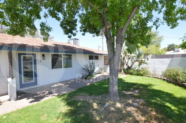 Primary Photo - 1202 E Kaler Dr