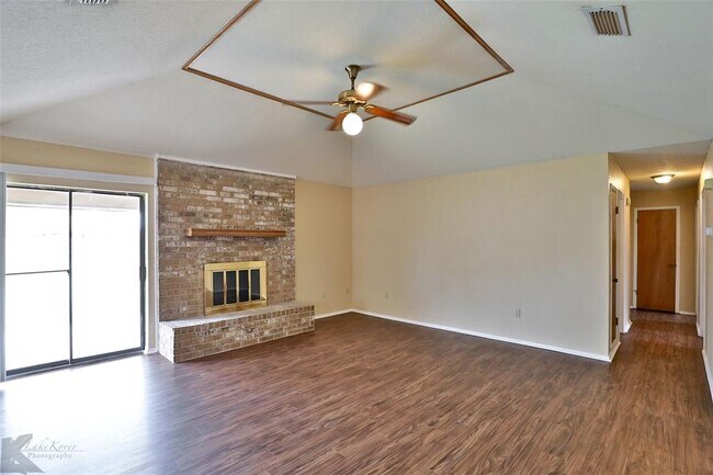 Building Photo - 5210 Meadowick Ln