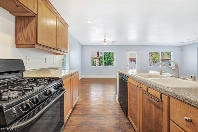 Building Photo - 367 Dogleg Dr