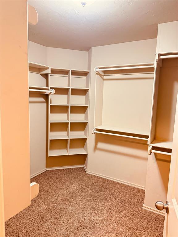 Building Photo - 601 Ellsworth Ave