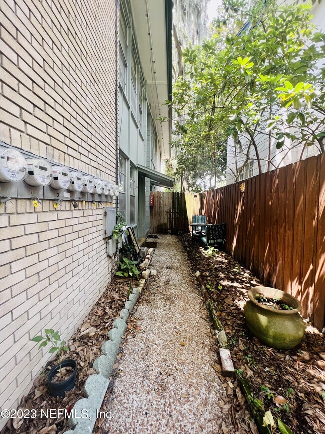 Building Photo - 1251 Donald St