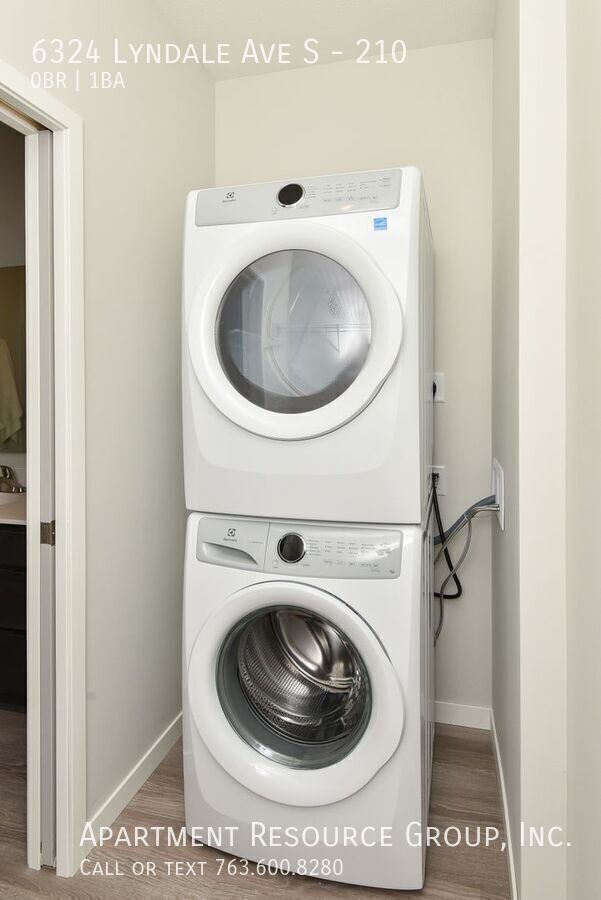 Building Photo - 6324 Lyndale Ave S