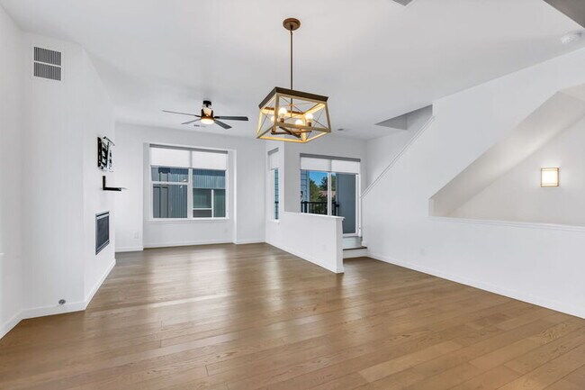 Building Photo - 8711 E Hampden Ave