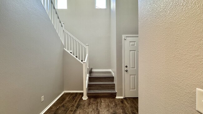 Building Photo - 4663 Aventura Canyon Ct