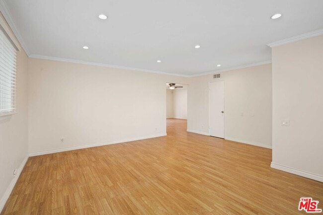 Building Photo - 6558 Neddy Ave