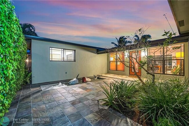 Building Photo - 1200 Guava Isle