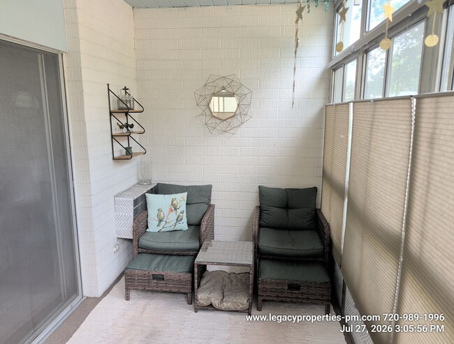 Building Photo - Fully furnished one bedroom