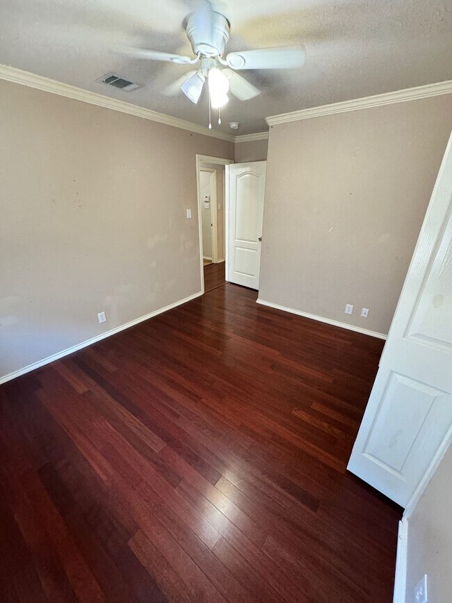 Building Photo - Ready For Move In! A Must See in Rogers Ranch - 4 Bedroom 2 Bath with Custom Features