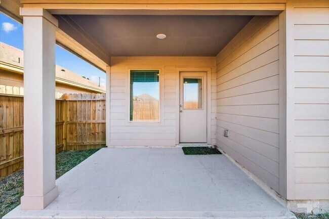 Building Photo - 1626 Comfy Wy