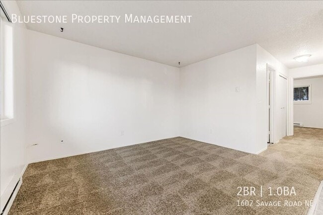 Building Photo - 1607 Savage Rd NE