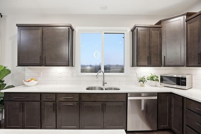 Building Photo - 254 Harness Way