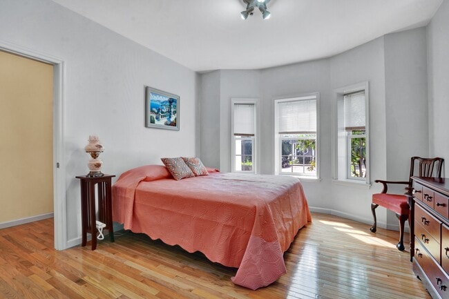 Building Photo - 1309 Half Moon Bay Dr