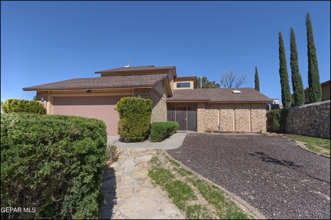 Building Photo - 601 Firedale Ln