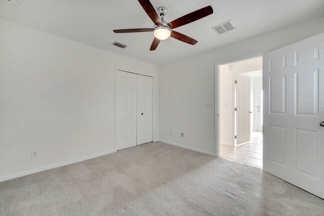 Building Photo - Stunning 4/3 with Fence Enclosed Yard in t...