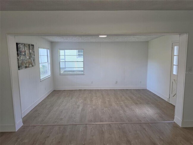 Building Photo - 640 Westward Cir