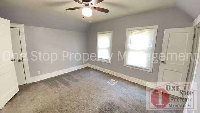 Building Photo - Charming 3-bedroom, 2-bath home in Kansas ...