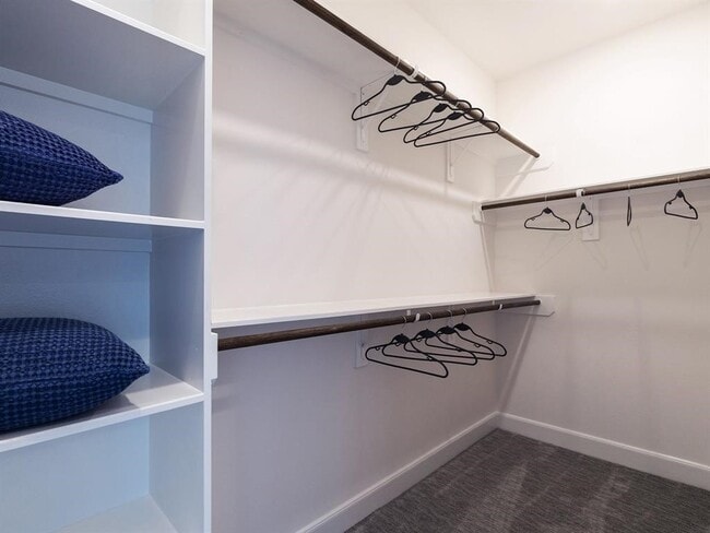 Building Photo - 310 Jensen Dr