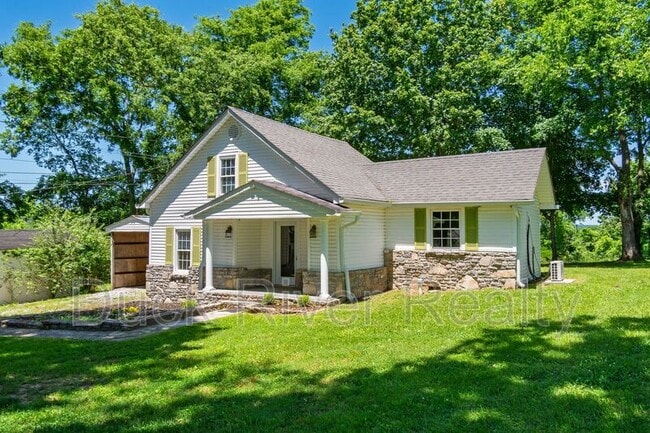 Building Photo - 210 Westover Dr