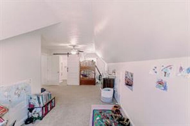 Building Photo - Gorgeous 4 bed, 3 bath in Great Bridge!