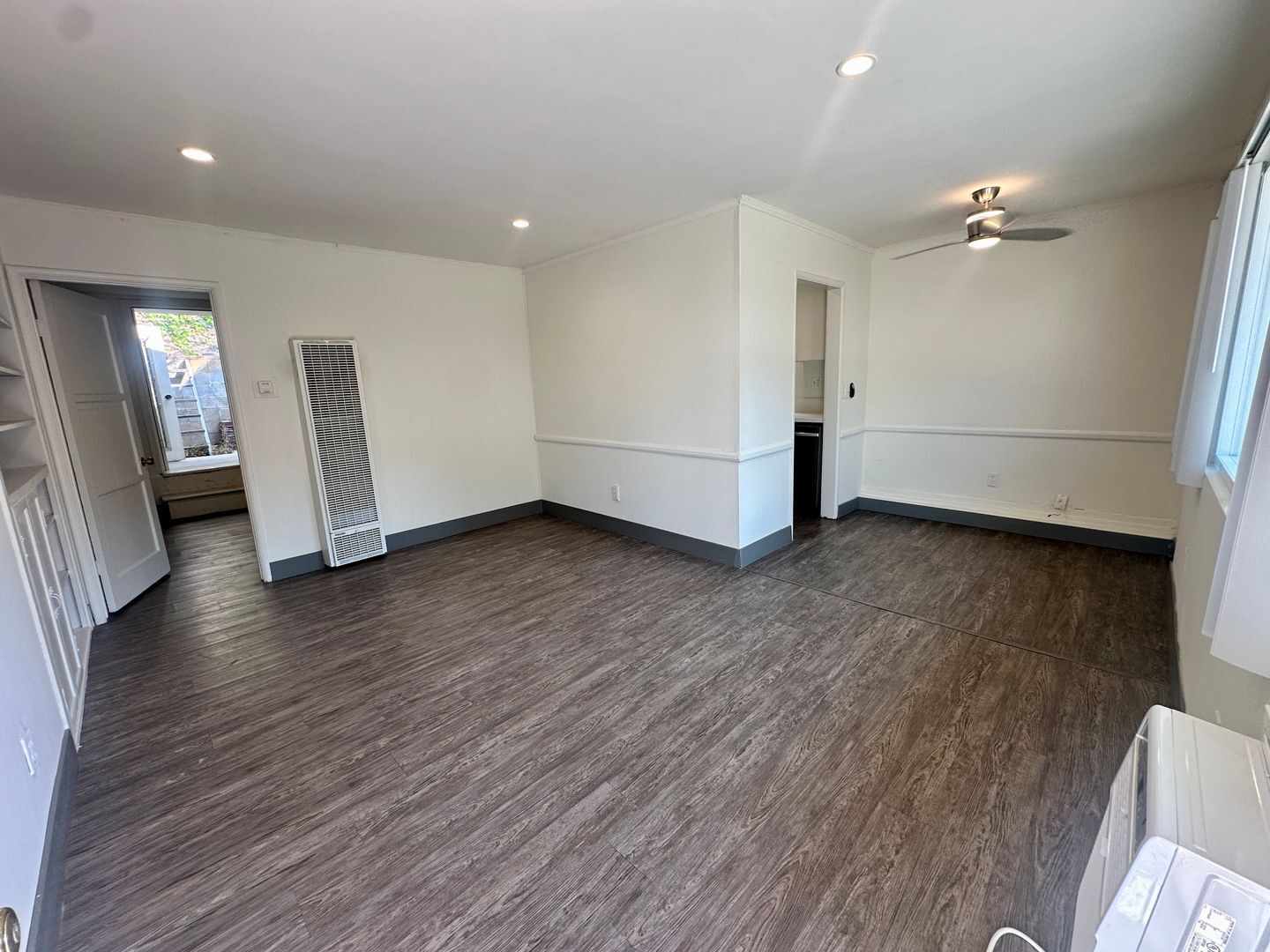 Building Photo - 7100 Ramsgate Ave