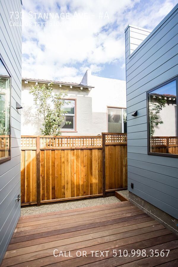 Building Photo - 733 Stannage Ave