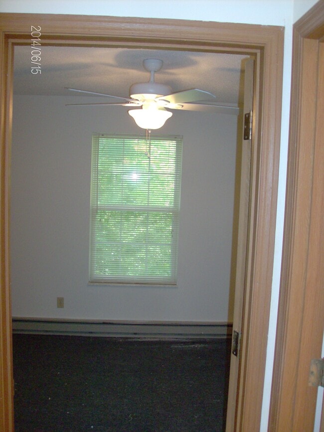 Building Photo - 1220 Saline Rd