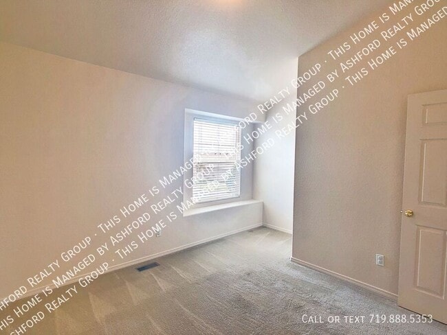 Building Photo - 3314 Castellon Dr