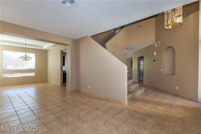 Building Photo - 2121 Whitebirch Ln