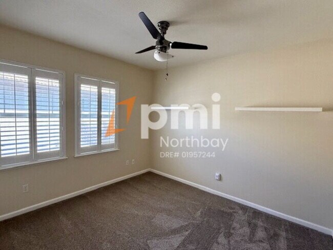 Building Photo - 869 Emerald Hills Cir