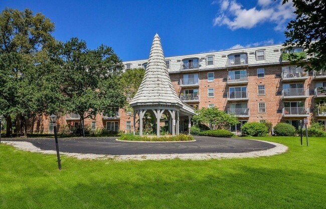 Building Photo - 5125 Blodgett Ave