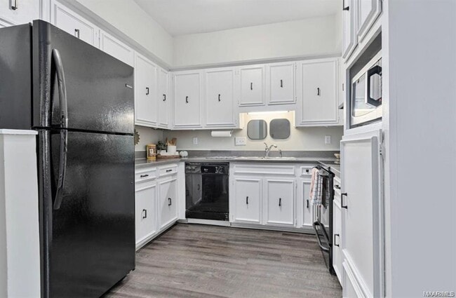 Building Photo - 2988 Old Farm Rd