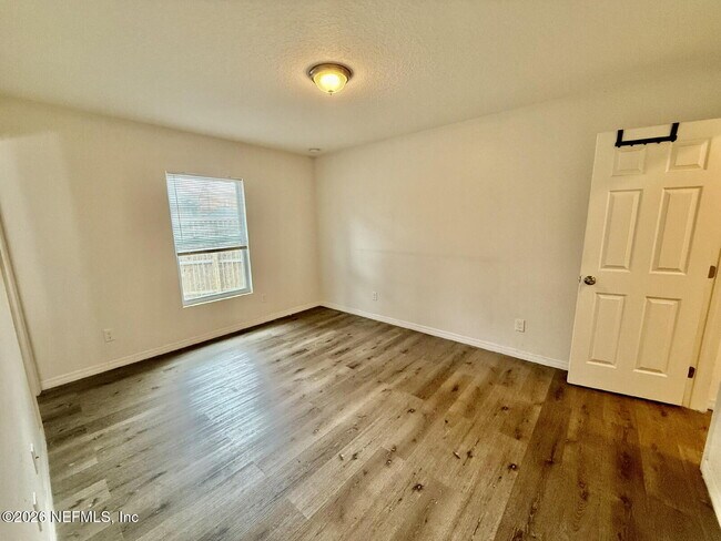 Building Photo - 114 W 41st St