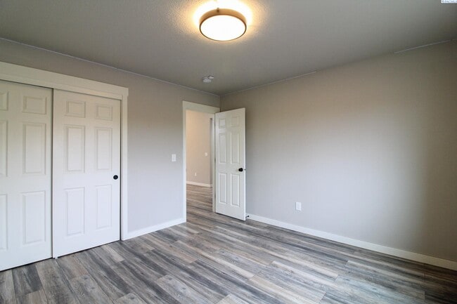Building Photo - 3 Bed/2 Bath House in Benton City