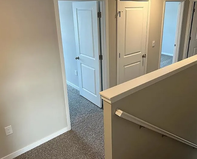 Building Photo - 330 Ember Dr