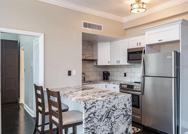 Building Photo - 2109 Bayshore Blvd