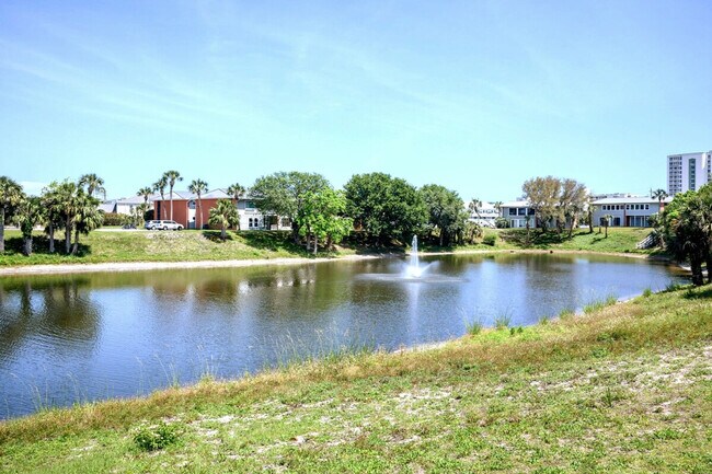 Building Photo - 4000 Gulf Terrace Dr